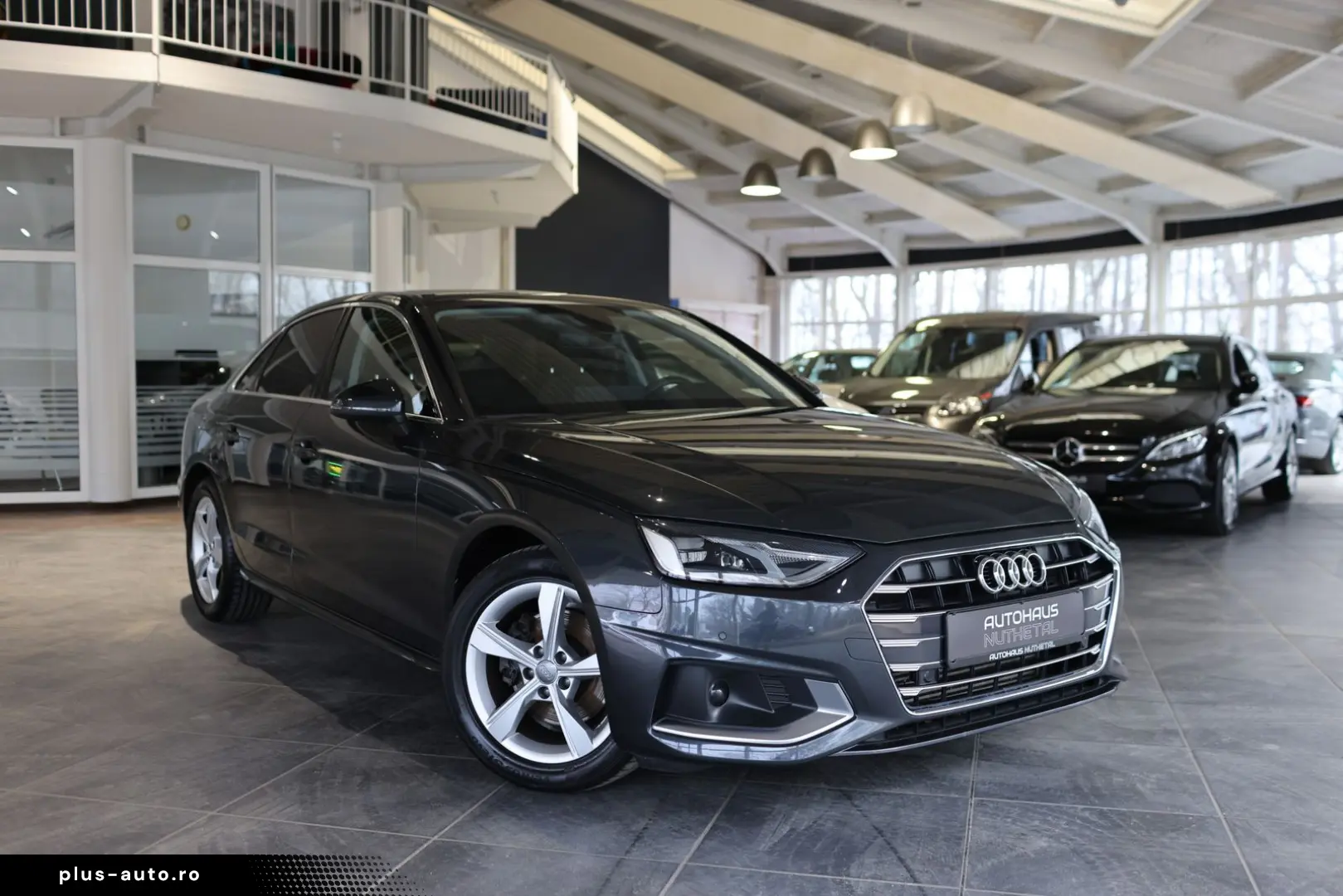 AUDI A4 35 TFSI ADVANCED SIDE ASSIST