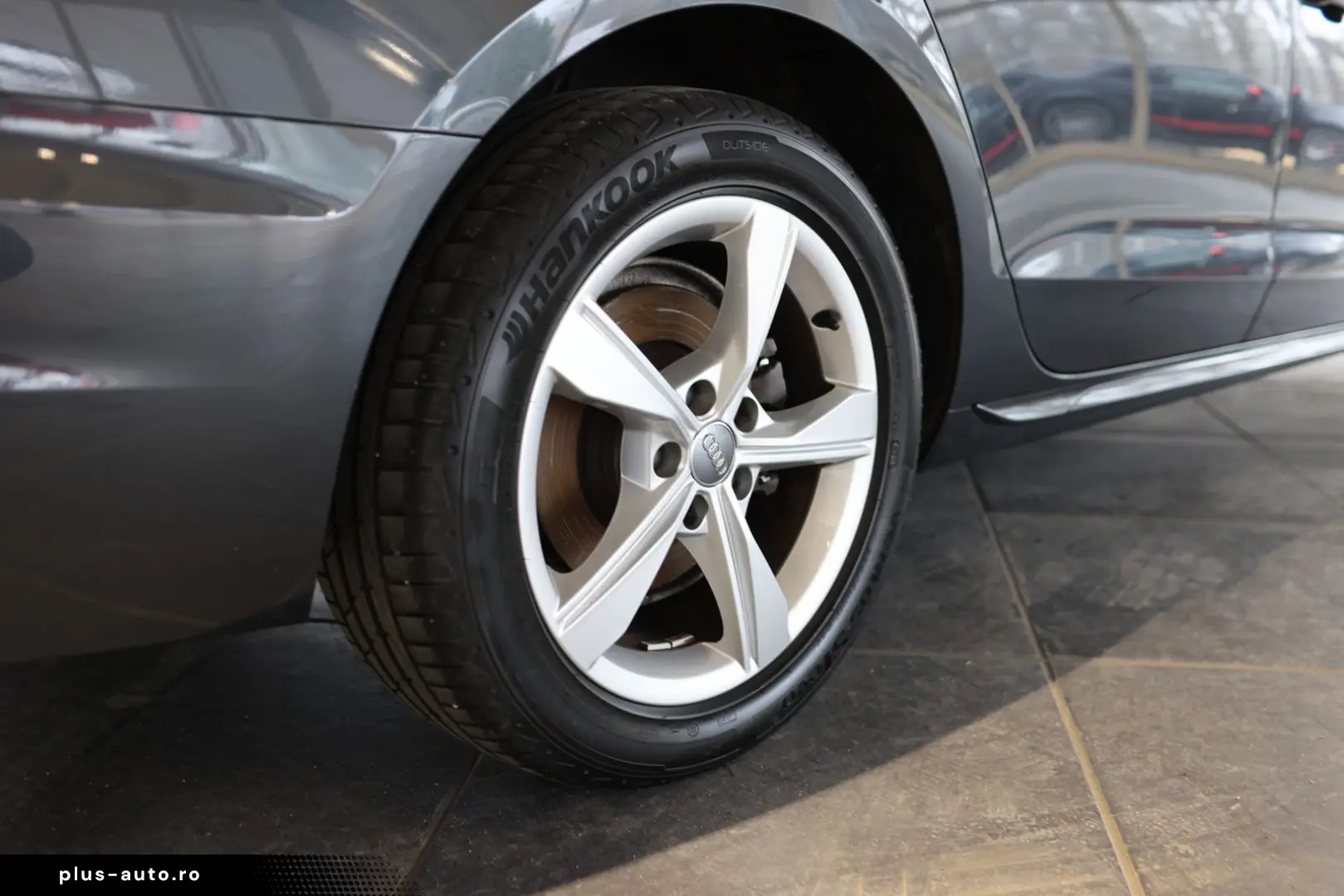 AUDI A4 35 TFSI ADVANCED SIDE ASSIST