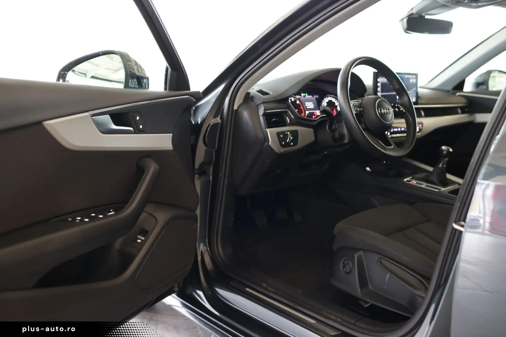 AUDI A4 35 TFSI ADVANCED SIDE ASSIST