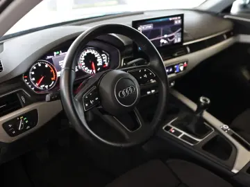 AUDI A4 35 TFSI ADVANCED SIDE ASSIST