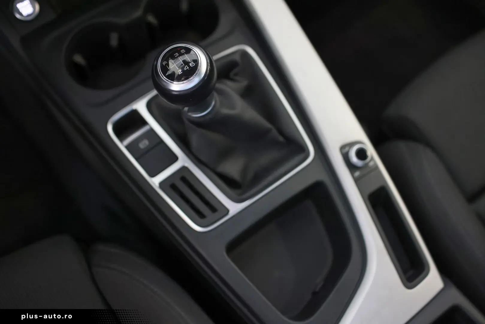 AUDI A4 35 TFSI ADVANCED SIDE ASSIST