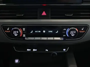 AUDI A4 35 TFSI ADVANCED SIDE ASSIST