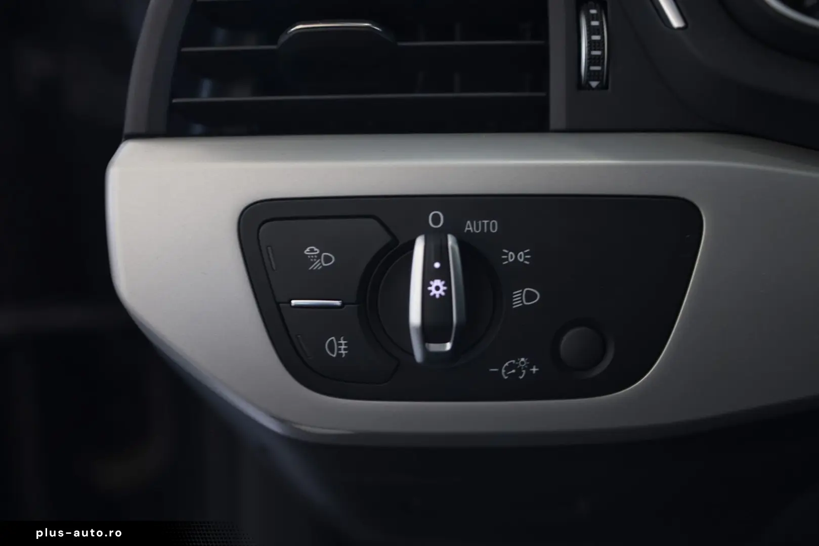 AUDI A4 35 TFSI ADVANCED SIDE ASSIST