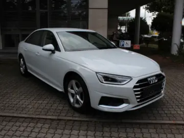 AUDI A4 35 TDI S tronic S line~ 1 HAND