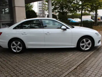 AUDI A4 35 TDI S tronic S line~ 1 HAND