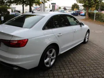 AUDI A4 35 TDI S tronic S line~ 1 HAND