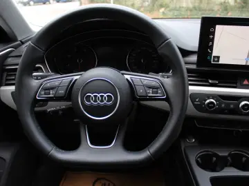 AUDI A4 35 TDI S tronic S line~ 1 HAND