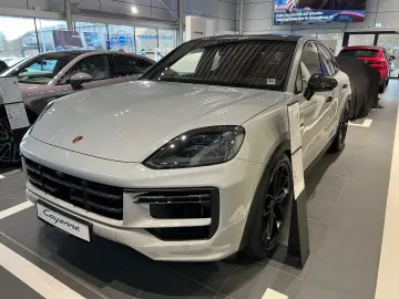 PORSCHE Cayenne Turbo E-Hybrid GT-Paket
