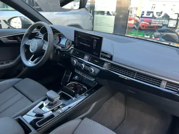 AUDI A4 35 TFSI S-Line LED Navi PDC CarPlay 19 LM