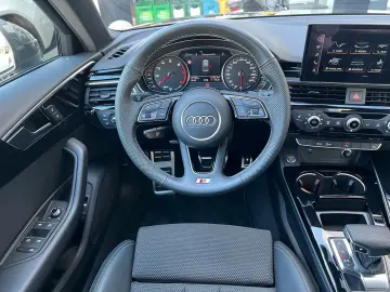 AUDI A4 35 TFSI S-Line LED Navi PDC CarPlay 19 LM