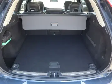 VOLVO XC60 D3 Momentum AHK
