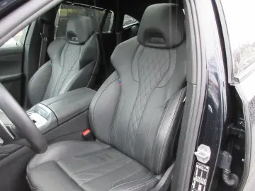 BMW X6 40d M-Sport Pro M-Sitze 22  Standhzg AHK