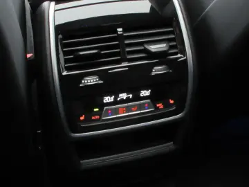 BMW X6 40d M-Sport Pro M-Sitze 22  Standhzg AHK