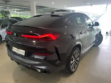 BMW X6 xDrive 40d M-Sport StandHZG AHK Pano Navi HK