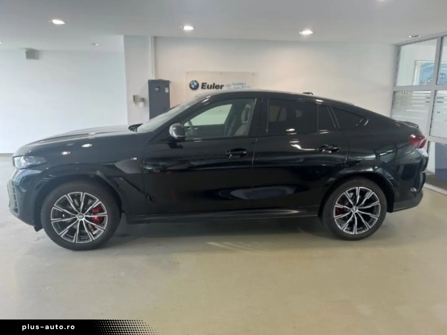 BMW X6 xDrive 40d M-Sport StandHZG AHK Pano Navi HK