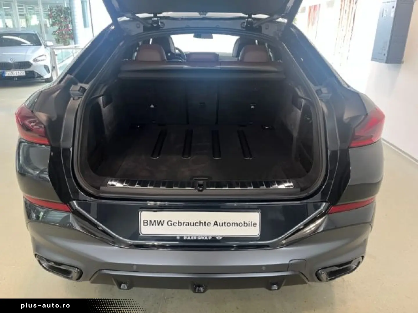 BMW X6 xDrive 40d M-Sport StandHZG AHK Pano Navi HK