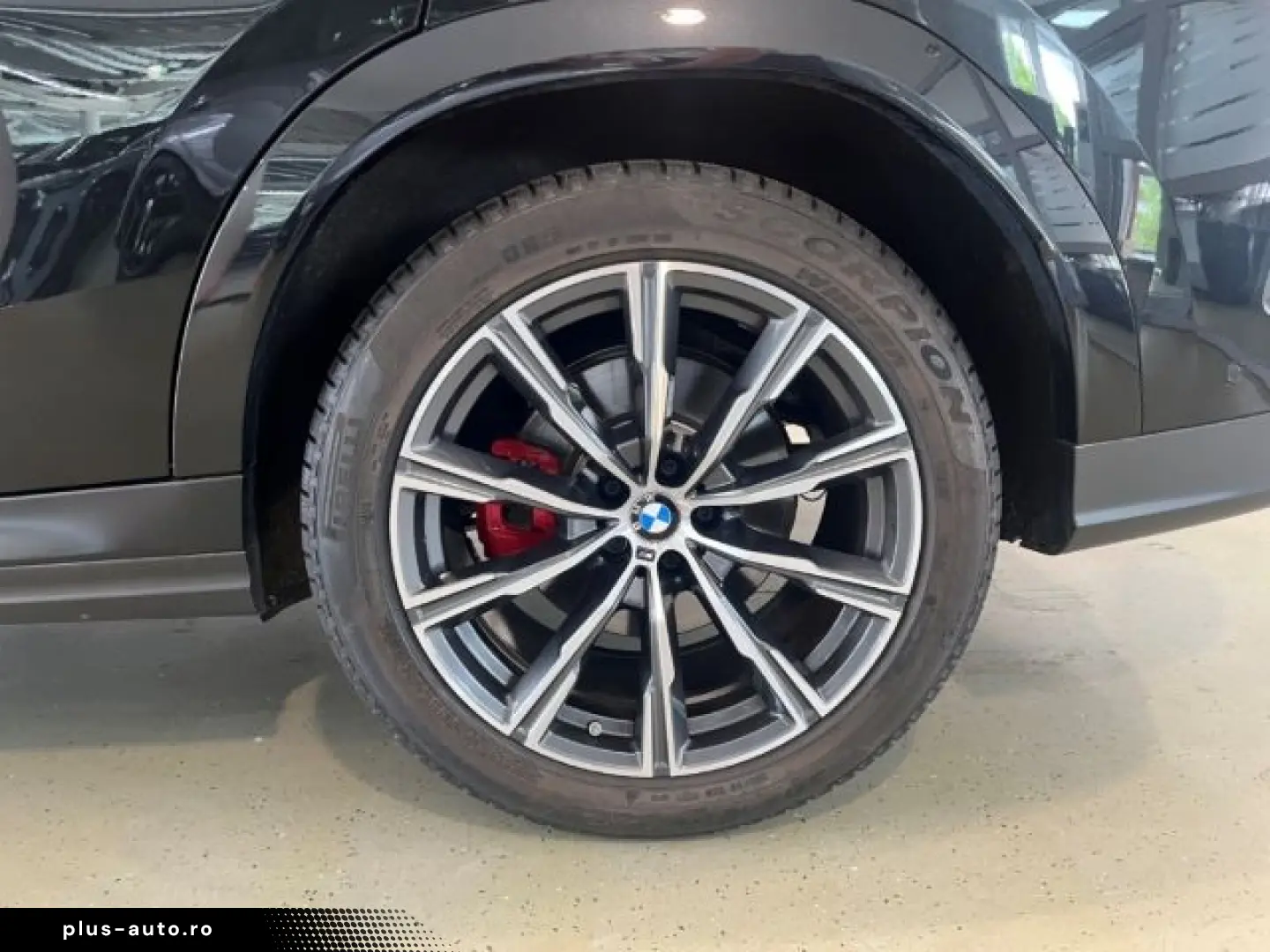 BMW X6 xDrive 40d M-Sport StandHZG AHK Pano Navi HK