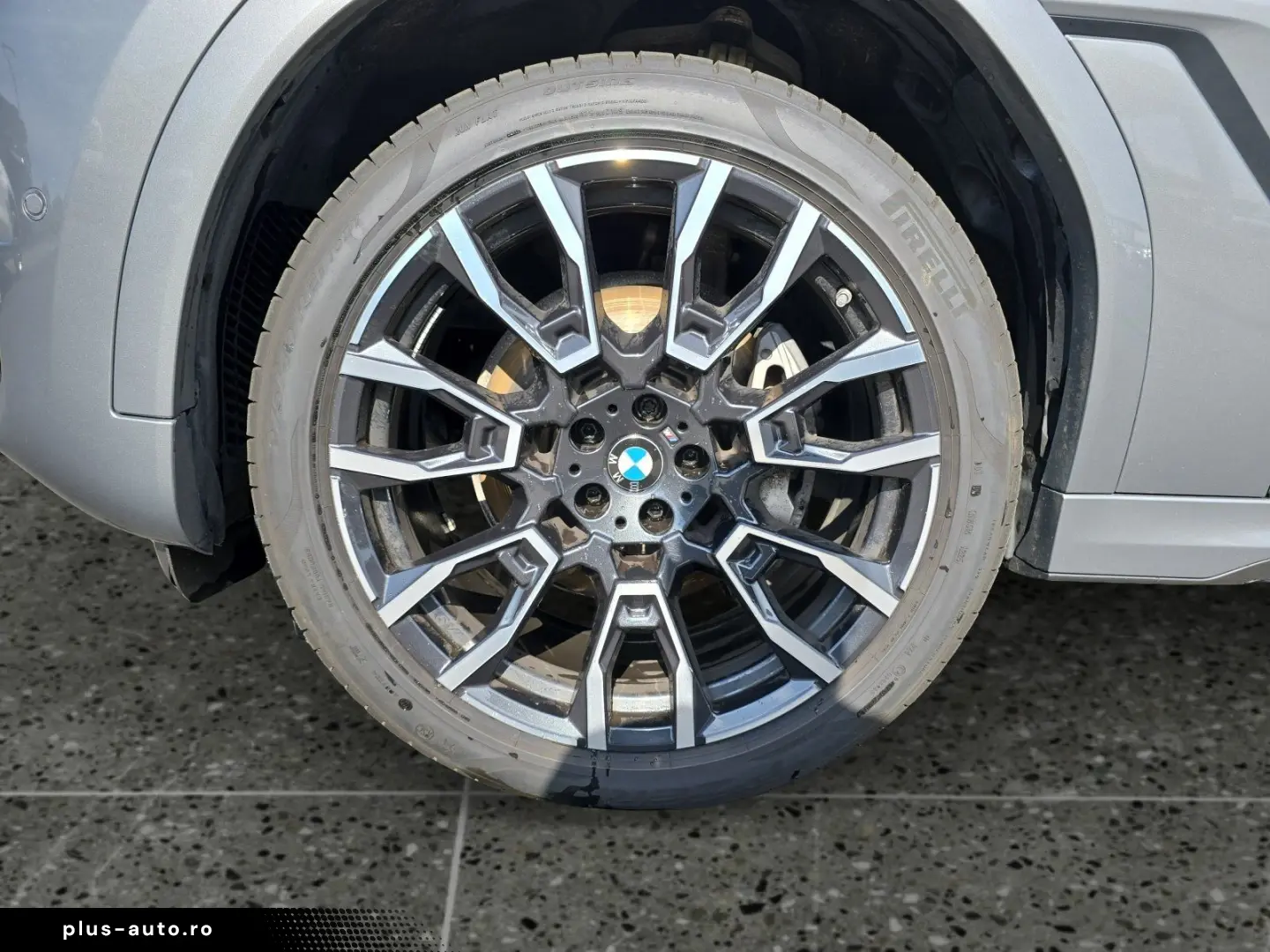 BMW X6 xDrive40d Luftfederung 21 Zoll AHK Panorama