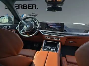 BMW X6 xDrive40d Luftfederung 21 Zoll AHK Panorama
