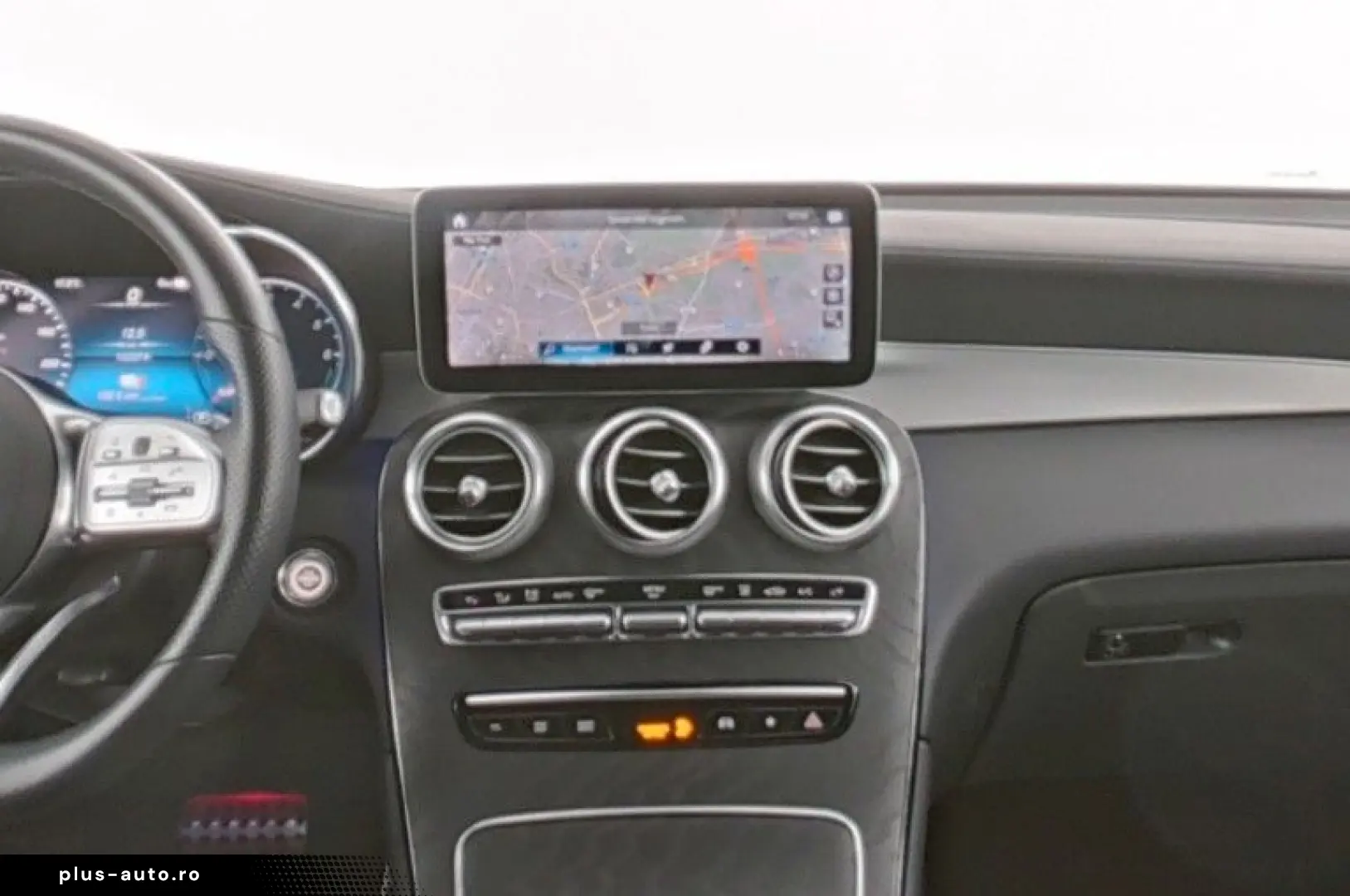 MERCEDES-BENZ GLC 300de AMG-LINE KAM VIRTUEL 360 AHK LED