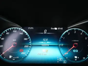 MERCEDES-BENZ GLC 300de AMG-LINE KAM VIRTUEL 360 AHK LED
