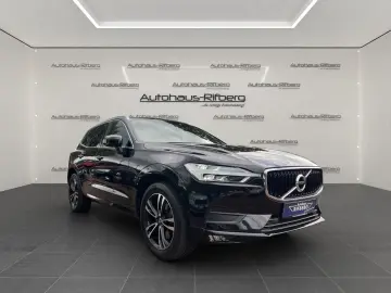 VOLVO XC60 D4 Momentum 2WD AUT NAVI 19Z KAMERA LEDER