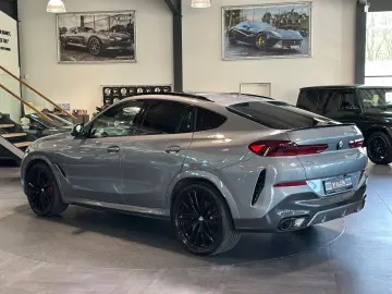 BMW X6 xDrive40d M Sport 1.HA PANO AHK 22LM H&K