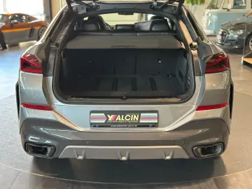 BMW X6 xDrive40d M Sport 1.HA PANO AHK 22LM H&K