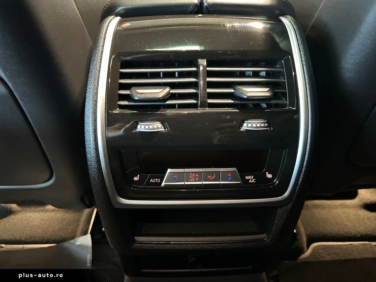 BMW X6 xDrive40d M Sport 1.HA PANO AHK 22LM H&K