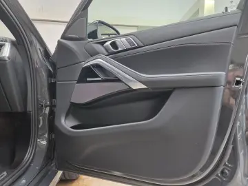 BMW X6 xDrive40d M Sport Pro AHK 22Zoll Sitzlüftung