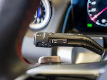 MERCEDES-BENZ GLB 250 4M AMG Sport Premium  LED Pano HUD