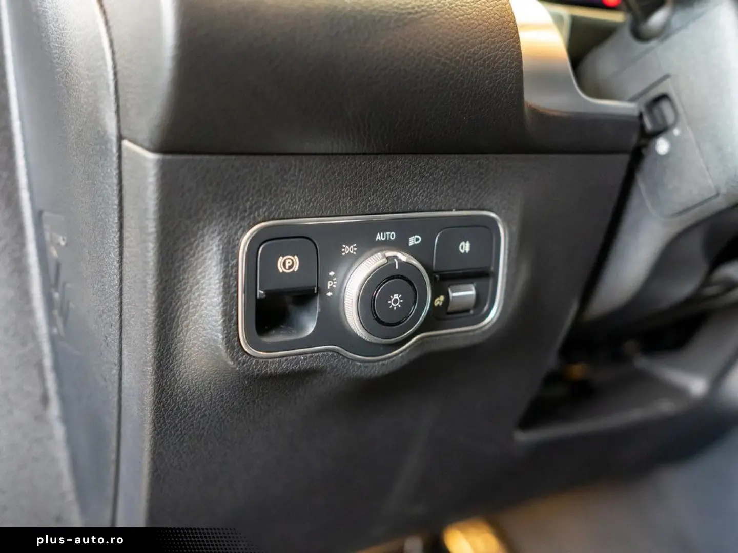 MERCEDES-BENZ GLB 250 4M AMG Sport Premium  LED Pano HUD
