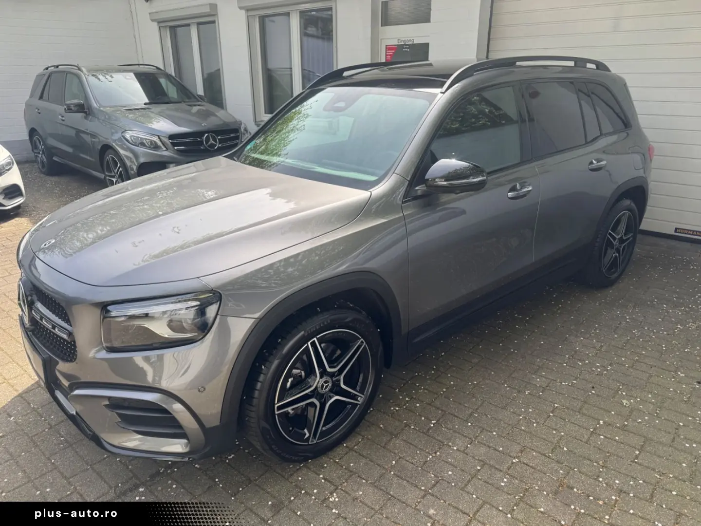 MERCEDES-BENZ GLB 200 AMG Line Pano Memory 360  AHK LED MBUX
