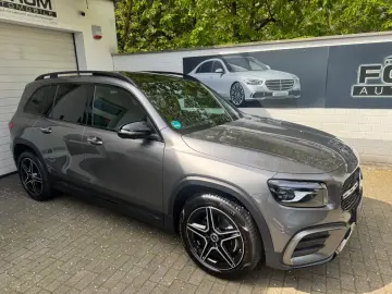 MERCEDES-BENZ GLB 200 AMG Line Pano Memory 360  AHK LED MBUX