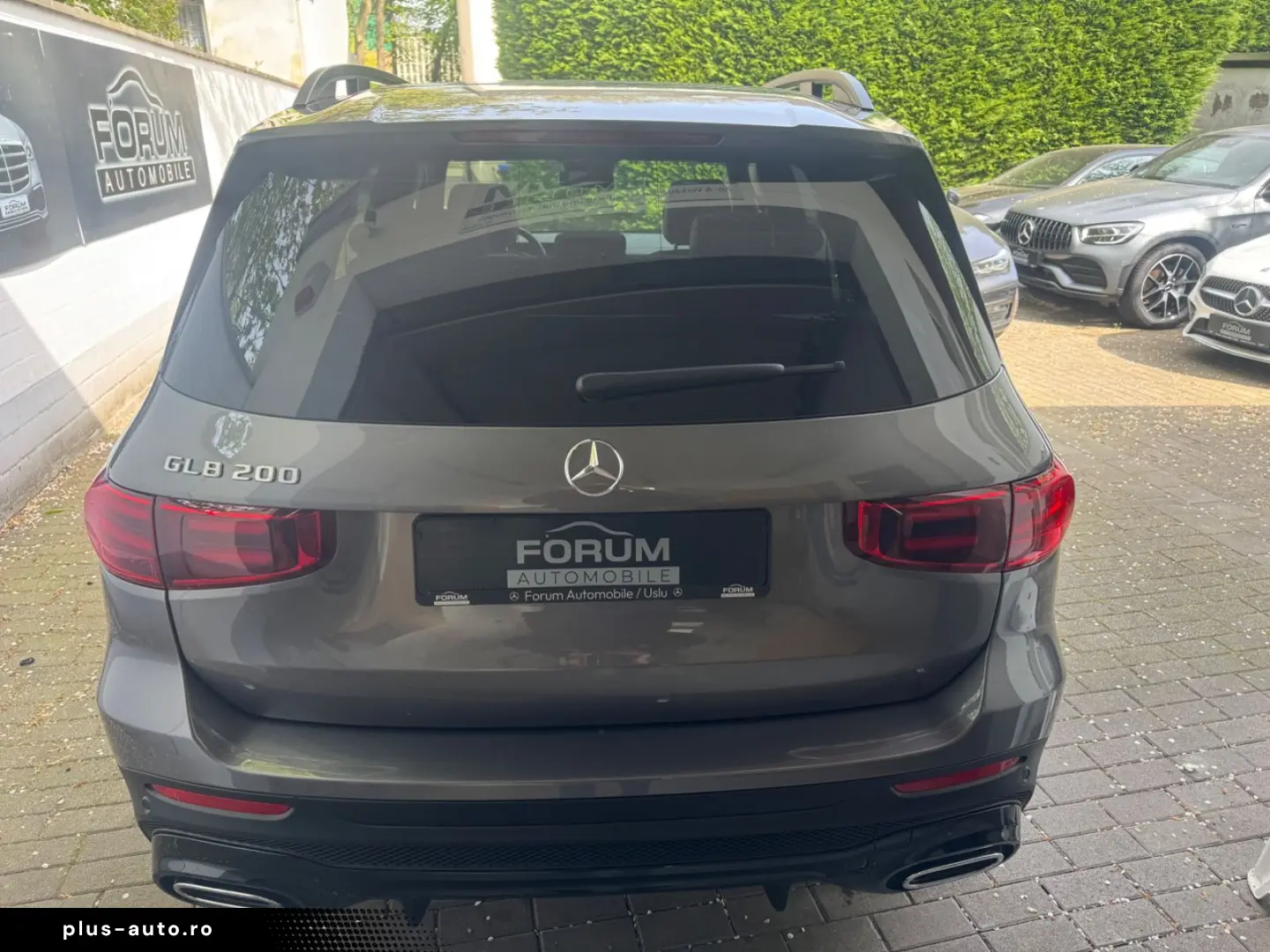 MERCEDES-BENZ GLB 200 AMG Line Pano Memory 360  AHK LED MBUX