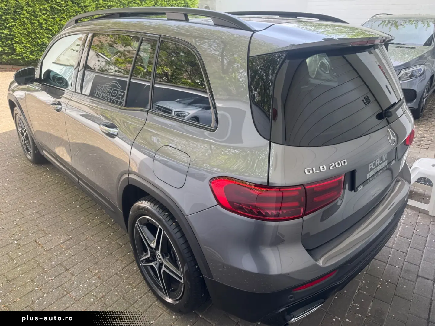 MERCEDES-BENZ GLB 200 AMG Line Pano Memory 360  AHK LED MBUX