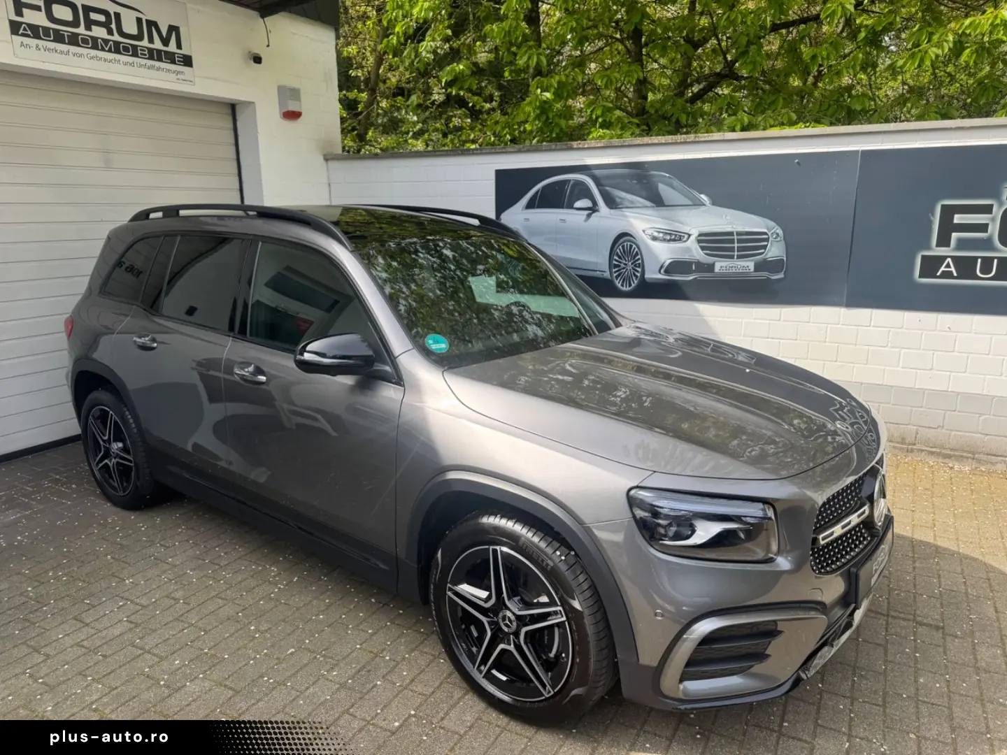 MERCEDES-BENZ GLB 200 AMG Line Pano Memory 360  AHK LED MBUX
