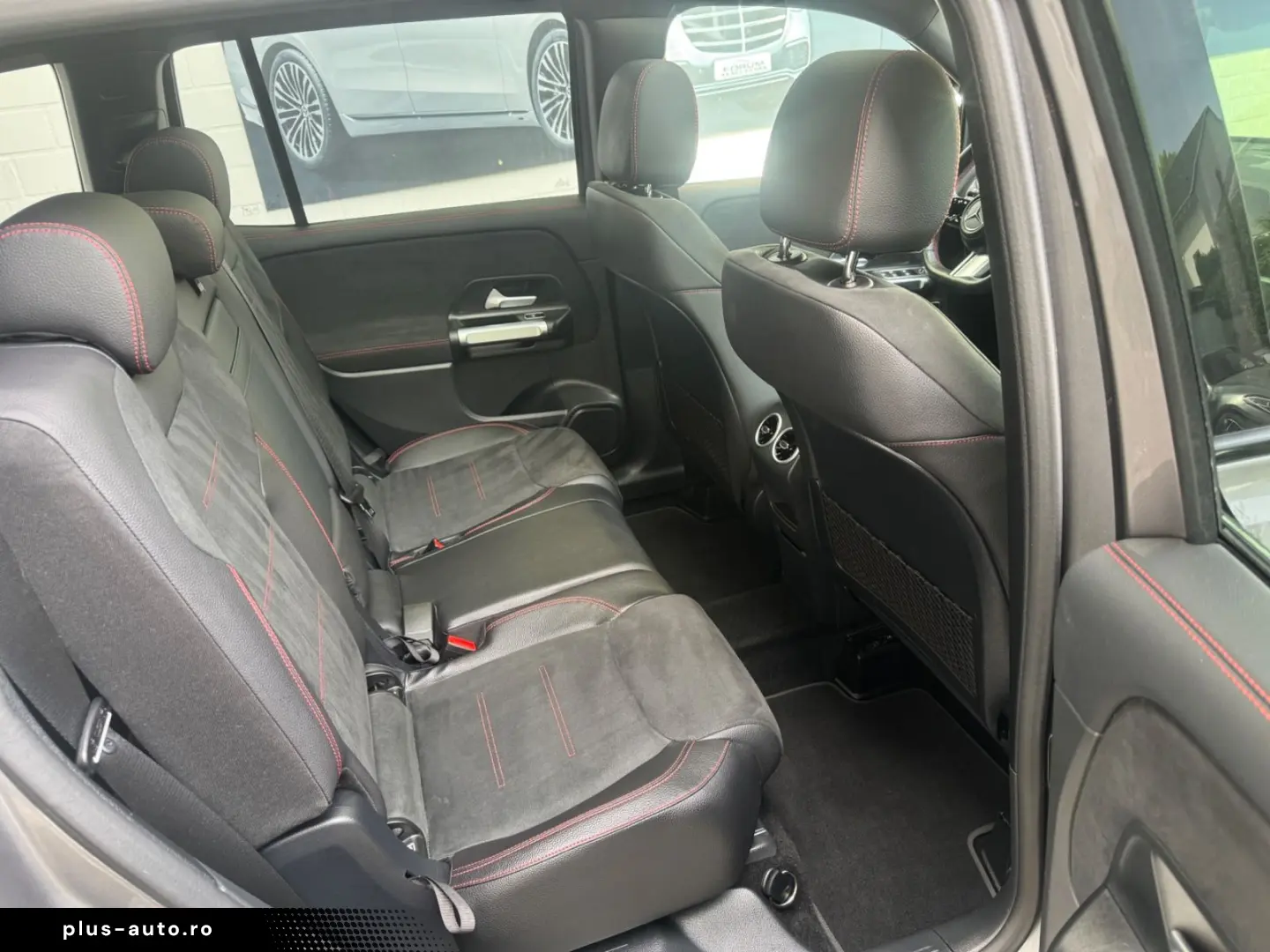 MERCEDES-BENZ GLB 200 AMG Line Pano Memory 360  AHK LED MBUX