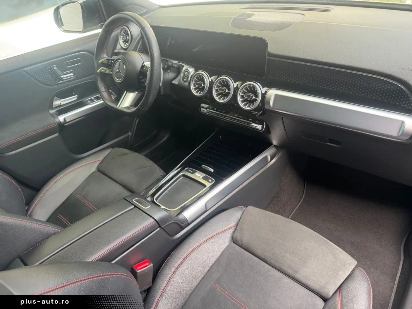 MERCEDES-BENZ GLB 200 AMG Line Pano Memory 360  AHK LED MBUX