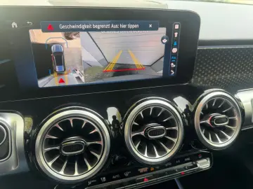 MERCEDES-BENZ GLB 200 AMG Line Pano Memory 360  AHK LED MBUX