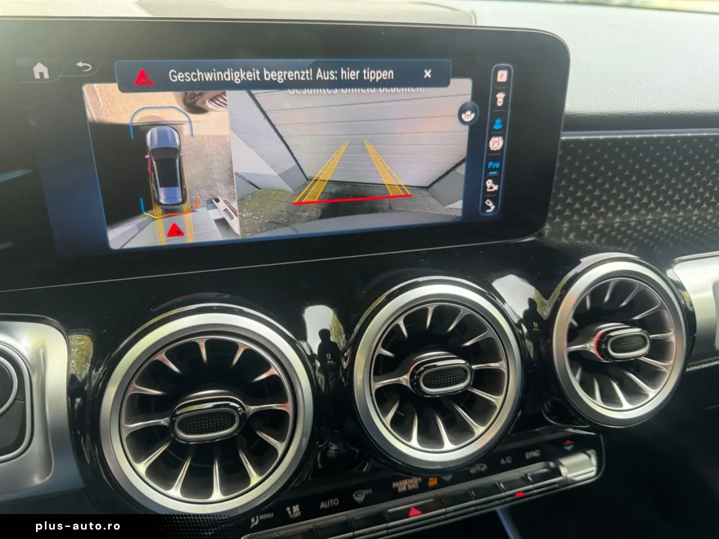 MERCEDES-BENZ GLB 200 AMG Line Pano Memory 360  AHK LED MBUX