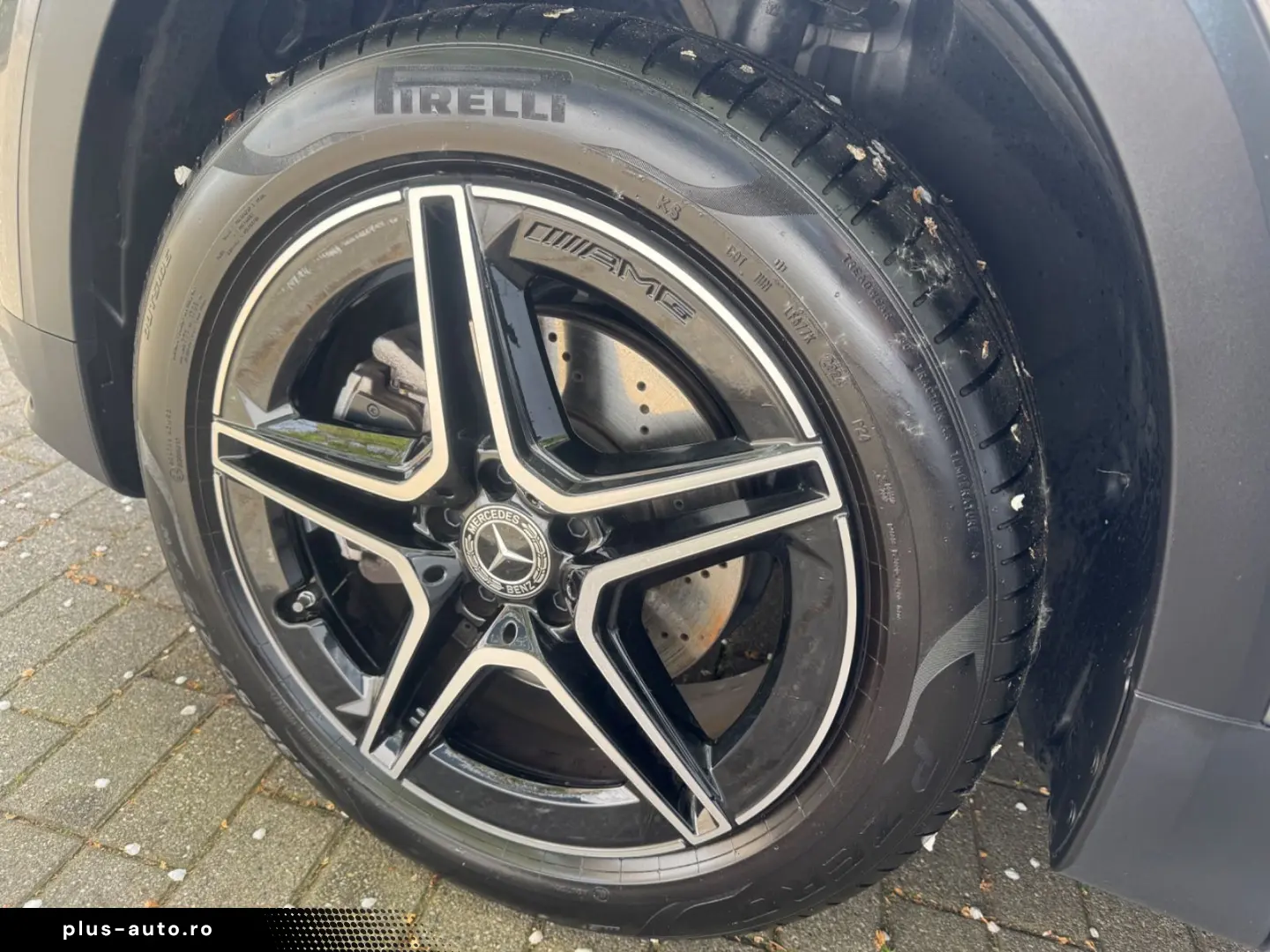 MERCEDES-BENZ GLB 200 AMG Line Pano Memory 360  AHK LED MBUX