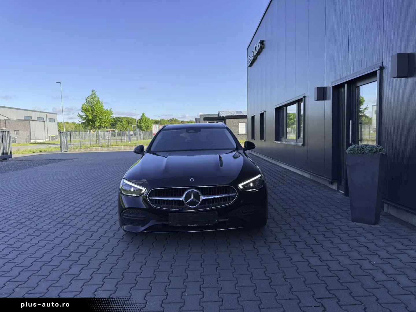 MERCEDES-BENZ C 220 d T AVANTGARDE LED KAMERA AHK.