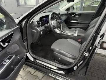 MERCEDES-BENZ C 220 d T AVANTGARDE LED KAMERA AHK.