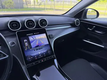 MERCEDES-BENZ C 220 d T AVANTGARDE LED KAMERA AHK.