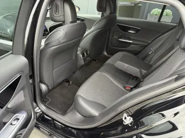 MERCEDES-BENZ C 220 d T AVANTGARDE LED KAMERA AHK.