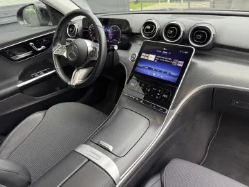 MERCEDES-BENZ C 220 d T AVANTGARDE LED KAMERA AHK.