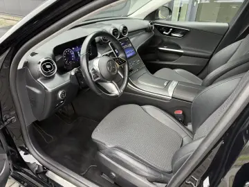 MERCEDES-BENZ C 220 d T AVANTGARDE LED KAMERA AHK.