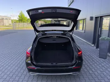 MERCEDES-BENZ C 220 d T AVANTGARDE LED KAMERA AHK.