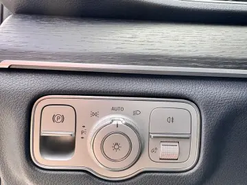 MERCEDES-BENZ 300 d 4Matic AMG AHK KD NEU 8-FACH